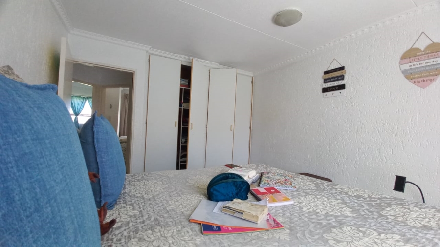 2 Bedroom Property for Sale in Pellissier Free State